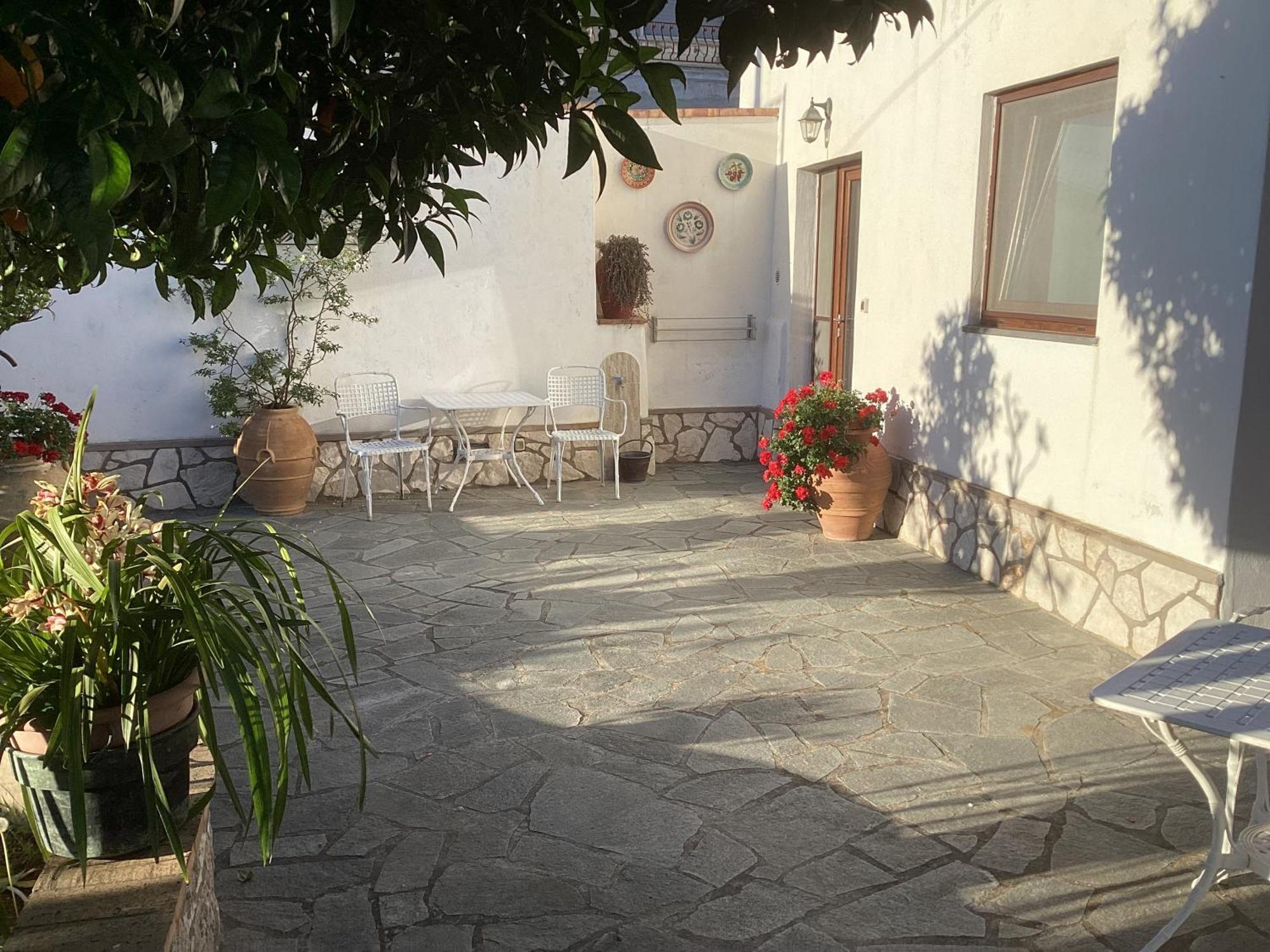 B&B Casetta Minghitto Ανακάπρι Εξωτερικό φωτογραφία