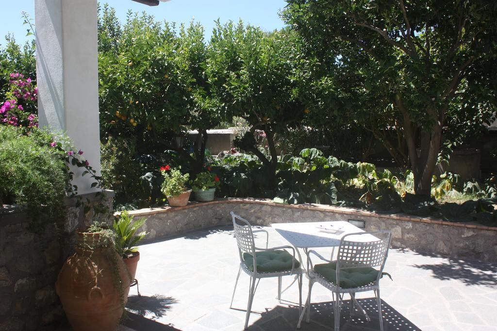B&B Casetta Minghitto Ανακάπρι Εξωτερικό φωτογραφία