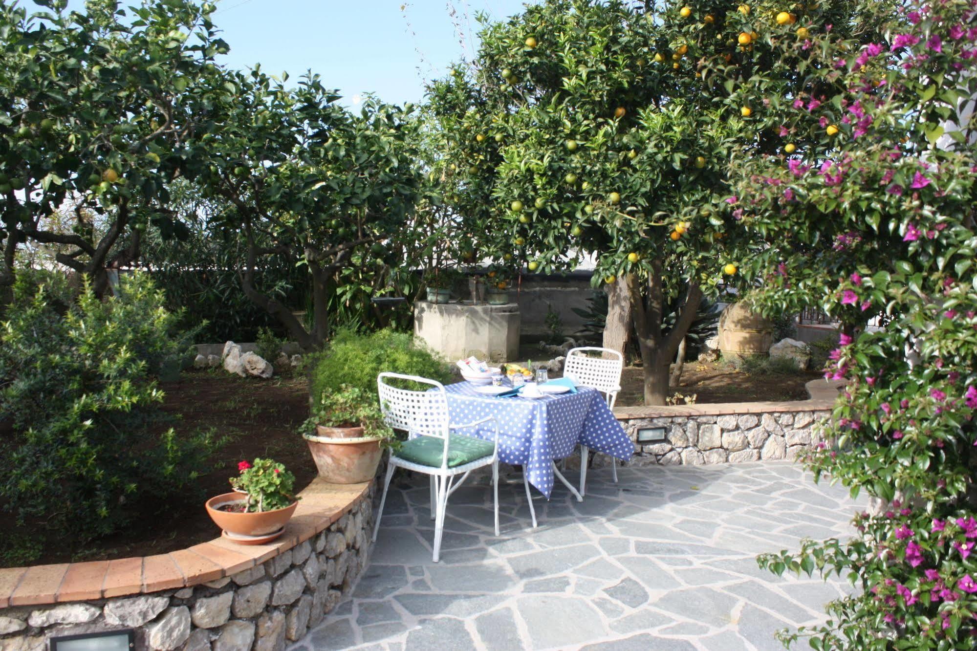 B&B Casetta Minghitto Ανακάπρι Εξωτερικό φωτογραφία