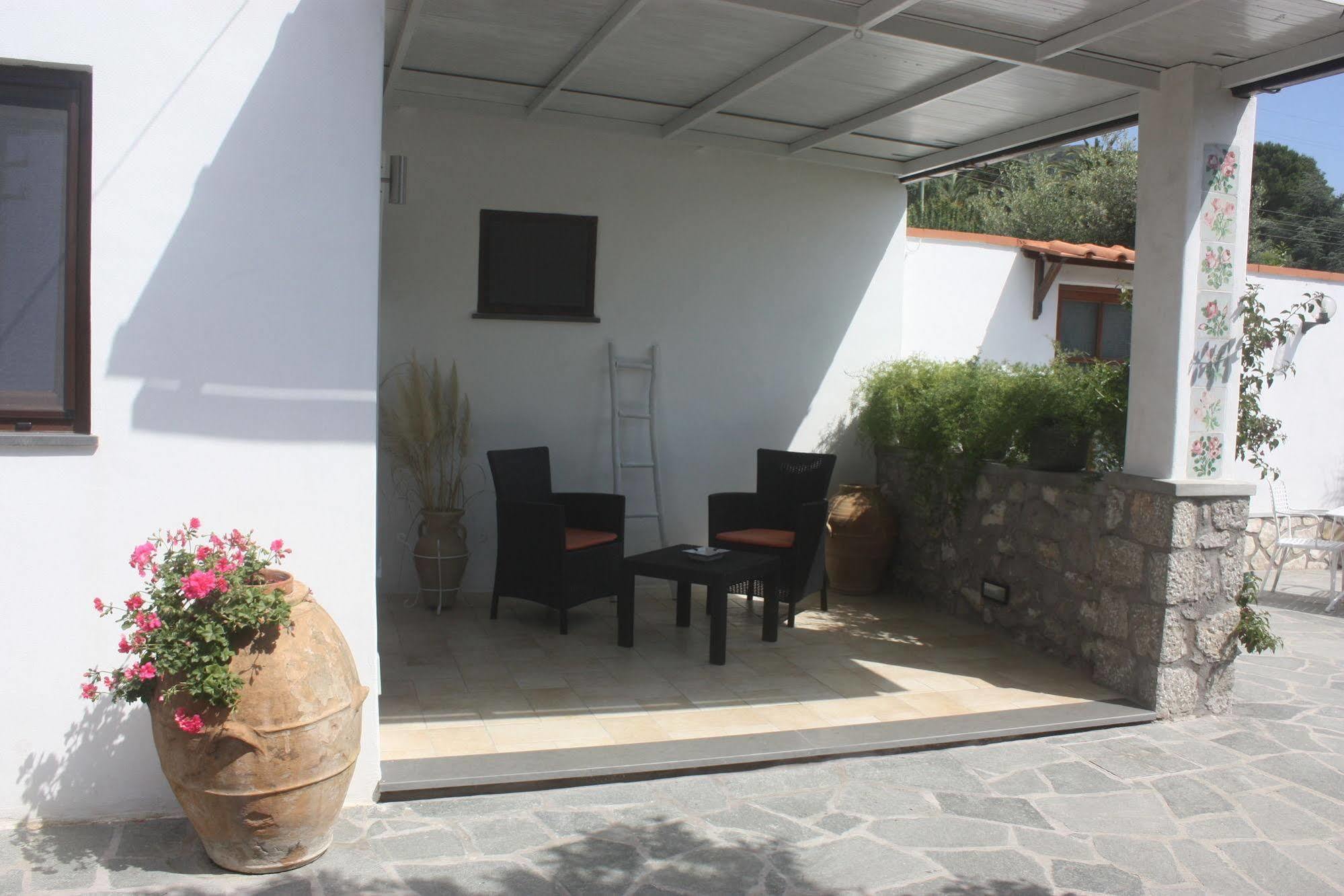 B&B Casetta Minghitto Ανακάπρι Εξωτερικό φωτογραφία